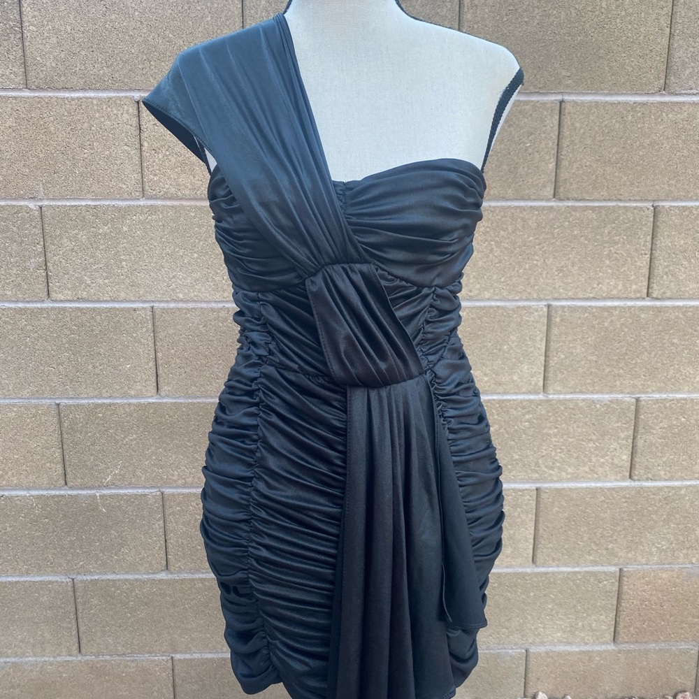 Black Ruffled Strapless/One Sleeved Drapped Dress